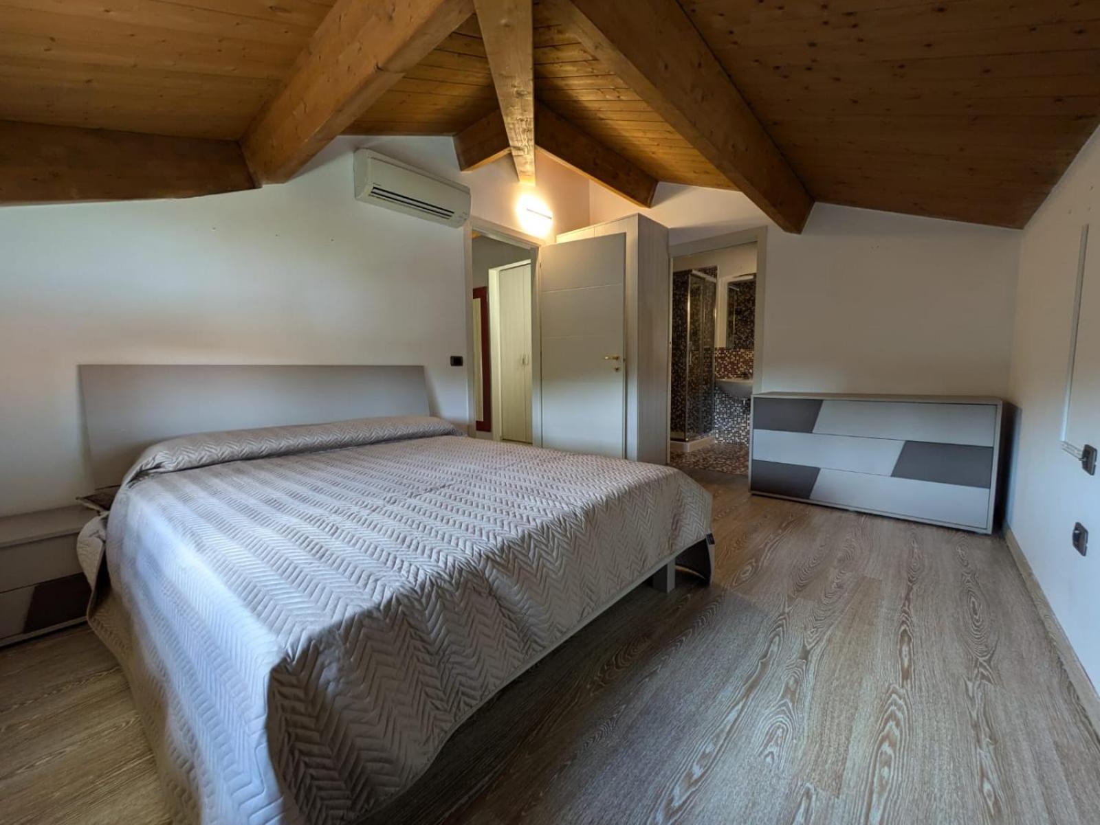 Elegante E Indipendente Apartamento Riccione Exterior foto